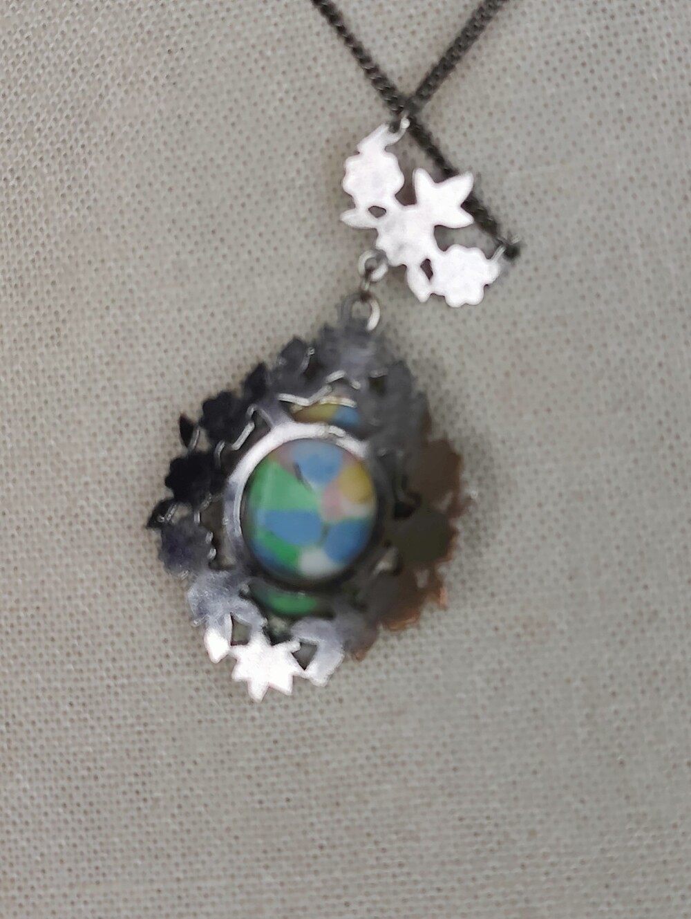 Vintage Art Deco Enameled Floral Pendant Necklace - Picture 8 of 9